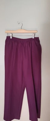 Alfred Dunner Burgundy Stretch Pleated Pants With Pockets Sz 16W - Image 1 of 3
