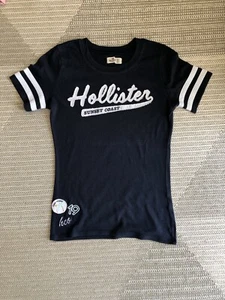 Marineblaues Hollister T-Shirt - Bild 1 von 2