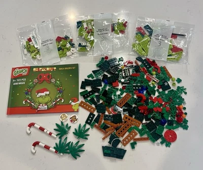 Brickcraft The Grinch Wreath Set - Open Box Total Piece Count Unknown - Image 1 of 4