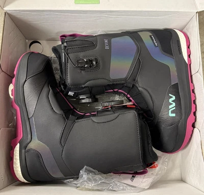 Botas de snowboard híbridas Northwave Devine 2025 nuevas en caja $365 negras para mujer 7 Speedlace Foto 1 de 4