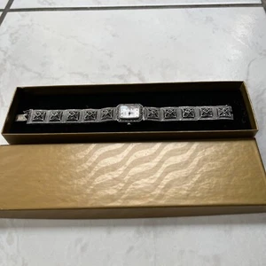 RELOJ DE CUARZO DE PLATA ESTERLINA 925 PARA DAMAS NUNCA USADO - Imagen 1 de 7