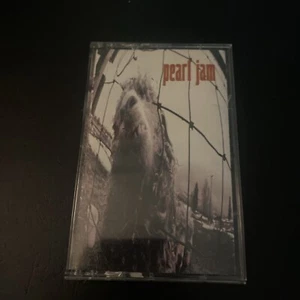 Pearl Jam - Vs Cassette Tape Oct 1993 Epic Records - Five Against One EUC - Picture 1 of 4