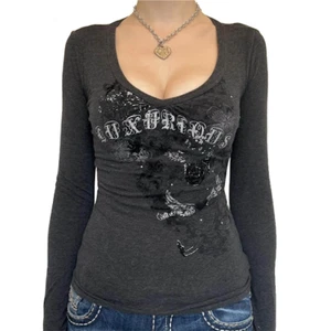Camicie Gotiche Centro Commerciale 2000 y2k Abiti Estetici Donna Stampa Grafica Collo A V Emo Ragazza - Foto 1 di 7