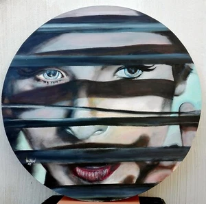 Quadro Ritratto di donna - acrilico su legno tondo - Foto 1 di 1