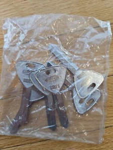 Vintage CURTIS H-62 Key Blanks Sealed Bag Of 6 NOS - Picture 1 of 2