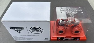 2024 Spin Master Monster Jam Feria de Juguetes Exclusiva ThunderROARus - ¡1/1000! - Imagen 1 de 4
