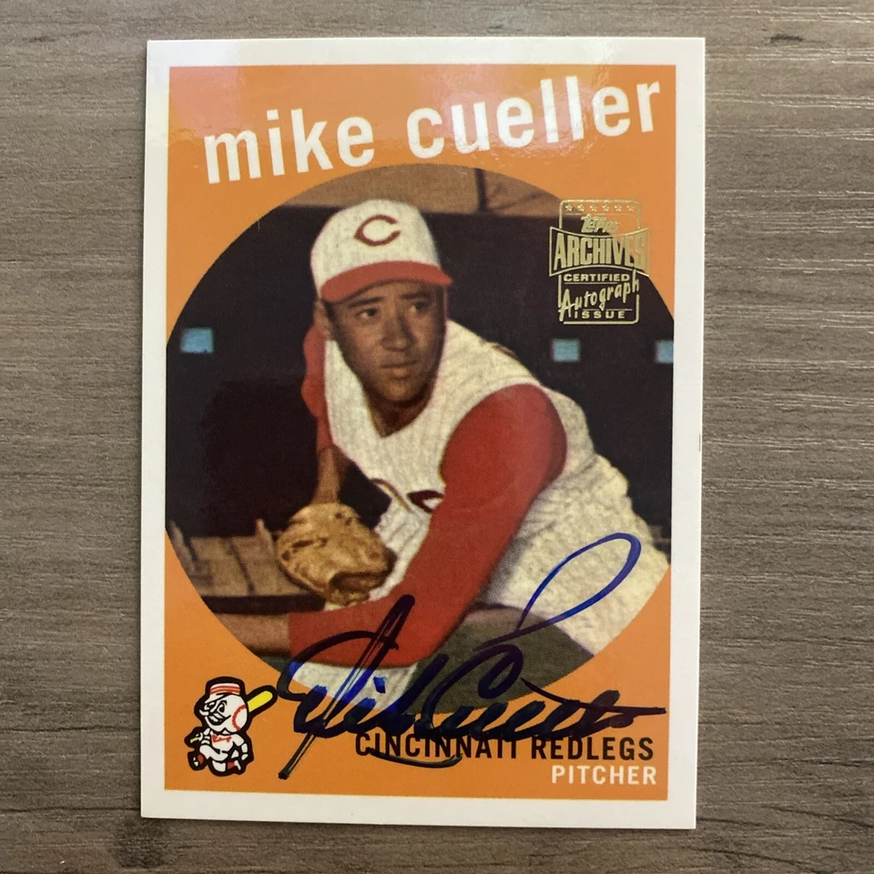 2001 Topps Archives Fan Favorites Mike Cuellar Signed Auto Autographed #62 - Image 1 of 1