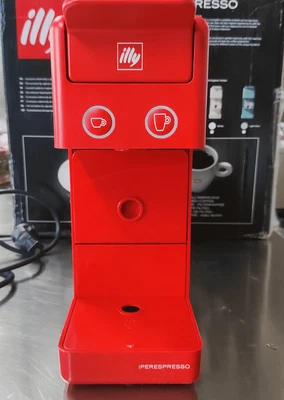 ILLY Macchinetta Caffè Y3.3 ROSSA Ricondizionata Come Nuova - Immagine 1 di 2