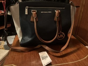 Michael Kors Sophie Large Satchel Bag Navy And WhitCrossbody Leather Zip Closure - Picture 1 of 6