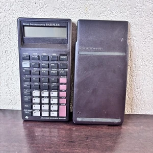 Calcolatrice finanziaria professionale vintage Texas Instruments BA II Plus - Foto 1 di 7