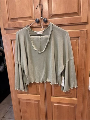 Top Altard State Pequeño Verde Tejido Gofre Volantes Cortos Boho Fluido Festival Nuevo con Etiquetas Foto 1 de 4