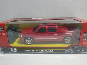 GMC SIERRA DENALI 1:24 🔥R/C Full Function Radio Control 🔥2.4 GHZ🔥RARE🔥 - Picture 1 of 12