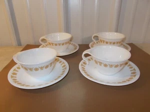 4 VINTAGE Corelle by Corning Butterfly Gold Hook Handle Coffee Cups & SAUCERS - Picture 1 of 4