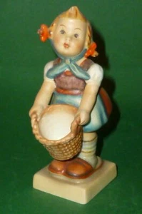 Antique Hummel Figurine Goebel Figure Hum 73 Fleissiges Lizzie FM2 Laundry - Picture 1 of 6