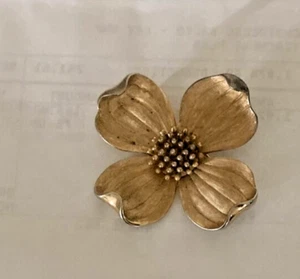 Vintage Trifari Brosche goldfarben Hartriegel signiert - Bild 1 von 5