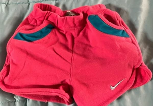 Nike Kinder Shorts Rosa 24 Monate - Bild 1 von 4