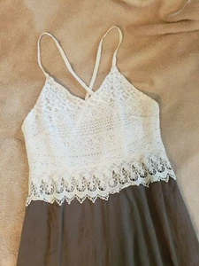 Papaya Women's Lace Jumpsuit Size M Petite - Picture 1 of 3