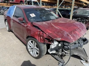 Used Left Tail Light Assembly fits: 2019 Volkswagen Passat Sdn incandescent quar - Foto 1 di 7