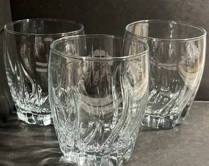Anchor Hocking Set If 3 On The Rocks Drink Glasses 4” Tall, Swirl Design Pattern - Picture 1 of 5