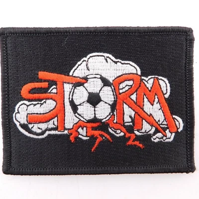Parche uniforme tormenta balón de fútbol equipo liga logotipo años 70 bordado coser Foto 1 de 3