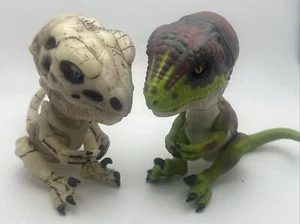 Fingerlings Untamed Interactive Dinosaurs Doom Stealth Raptor Lot 2017 WowWee - Picture 1 of 15