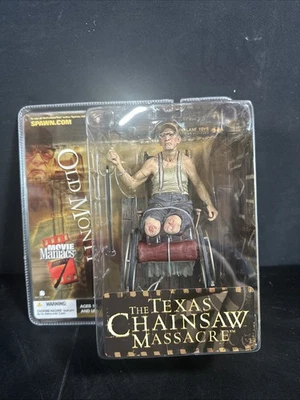 Figura de McFarlane Toys Old Monty 2004 maníacos masacre de Texas con motosierra Foto 1 de 4