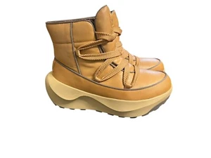 The North Face Halseigh Thermoball Beige Waterproof Insulated Platform Boots 8.5 - Picture 1 of 9