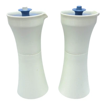 Set vintage Tupperware olio e aceto condimento 1246 bianco e blu NOS - Immagine 1 di 4
