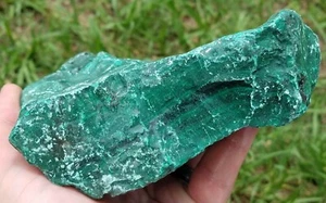 MALACHITE LAPIDARY ROUGH FROM CONGO 2LB 15.3OZ - Picture 1 of 6