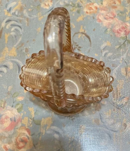 "Antigua cesta de vidrio de carnaval novias caléndula de Pascua tejido de canasta pequeño mango de 6""" - Imagen 1 de 12