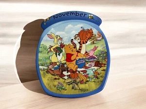 Piatto da collezione Bradford Exchange Winnie the Pooh NOVEMBRE tutto l'anno - Foto 1 di 9