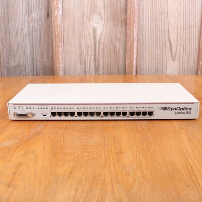 SynOptics Lattis Hub 2803 16 Port Networking Hub - Image 1 of 4