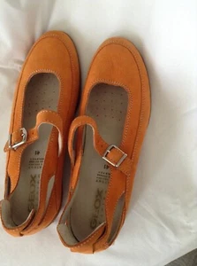 GEOX WOMEN ORANGE SUEDE COMFORT FLATS SIZE 10-1/2 UK 41 SPRING/SUMMER SEE PHOTOS - Picture 1 of 6