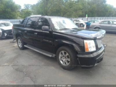 Used Infotainment Display fits: 2006 Cadillac Escalade ext entertainment system - Image 1 of 4