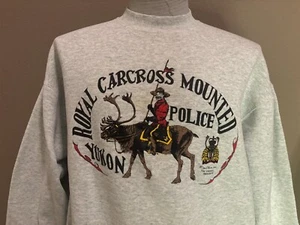 Felpa girocollo vintage anni 90 Yukon Police Royal Carcross Mounted Alce XL - Foto 1 di 6