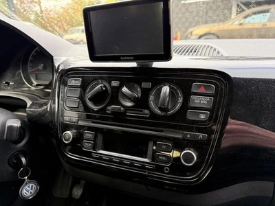 CD radio VW Up AA 1S0057156H P23658144 - Image 1 of 3