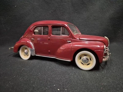 SOLIDO  SCALA 1:18 RENAULT 4 CV - Immagine 1 di 4