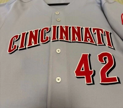 Camiseta de los Cincinnati Reds Jackie Robinson Day usada majestuosa auténtica MLB talla 44 Foto 1 de 4