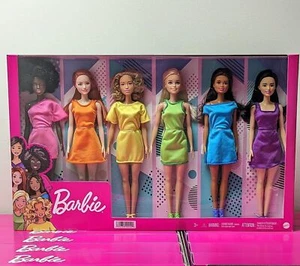 Barbie Extra 6 Puppen Set Mädchen Modisch Chic Ethno Sechs Puppen - Bild 1 von 6