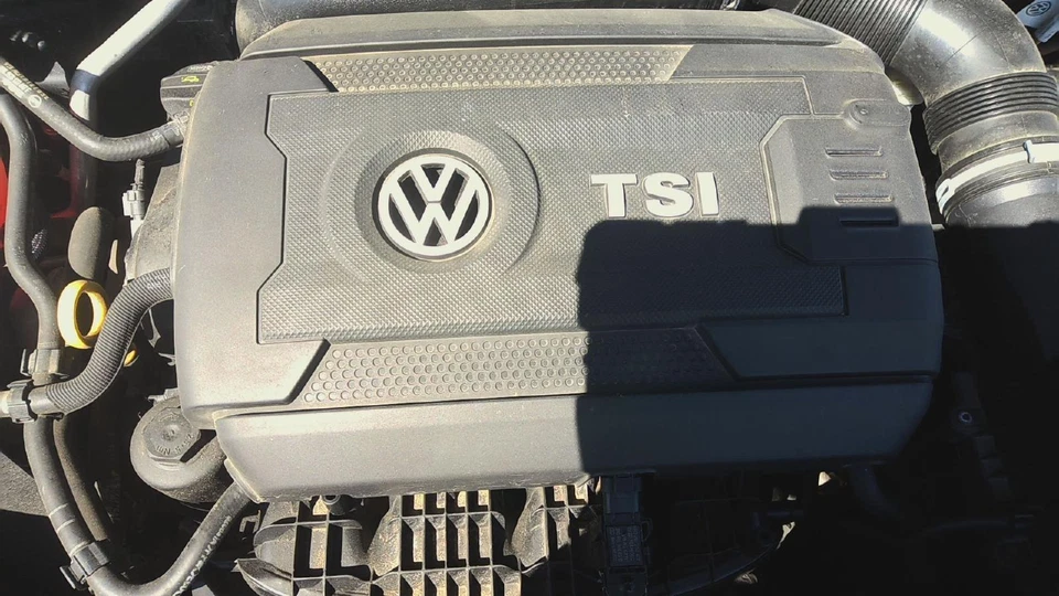 16 VW PASSAT Engine Cover - Image 1 of 1