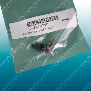 Dedo selector de fusor superior OEM Kyocera 302FB20250 KM-6030 (garra de separación) - Imagen 1 de 3