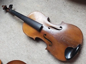 Nice, old 4/4 Violin violon! with nicely flamed back! needs repair! - Picture 1 of 16