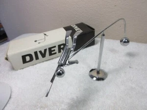 Vintage Perpetual Motion Metall Kinetic Energy Taucher, Box, Schreibtisch Deko - Bild 1 von 8