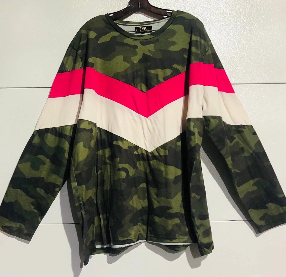 L & B Lucky and Blessed Feminino Tamanho 3X Manga Longa Camuflagem Rosa Branco Chevrons - Imagem 1 de 4