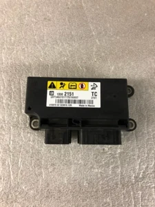 2012-2015 Chevrolet Camaro SS Module ECU 13582151 - Bild 1 von 3