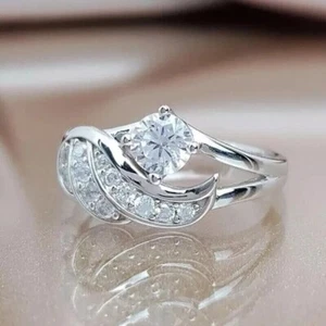1CT Blanco Tratados Diamante Compromiso Anillo Con Oro Acabado VVS1 Certificado - Imagen 1 de 4