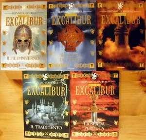 Il romanzo di Excalibur (Bernard Cornwell) lotto romanzi storici SERIE COMPLETA - Foto 1 di 1