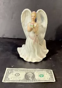 Lenox Angel ‘Gift of Knowledge' Breast Cancer Angel In Mint Condition - Picture 1 of 5