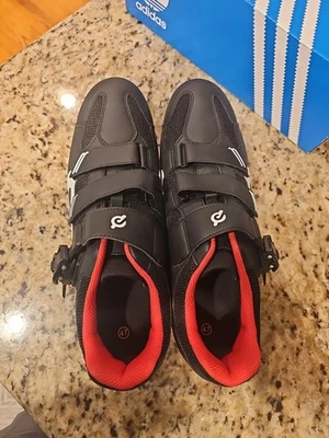 Zapatos de Ciclismo Peloton Negro Rojo Talla 47 EU, EE. UU. Talla Hombres 13 Sin Tacos Excelente Estado. Foto 1 de 4
