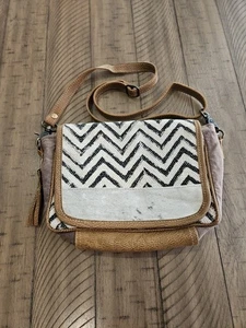 Myra Tasche grau braun Upcycling Canvas Rindsleder Zickzack Tribal Western Boho - Bild 1 von 21